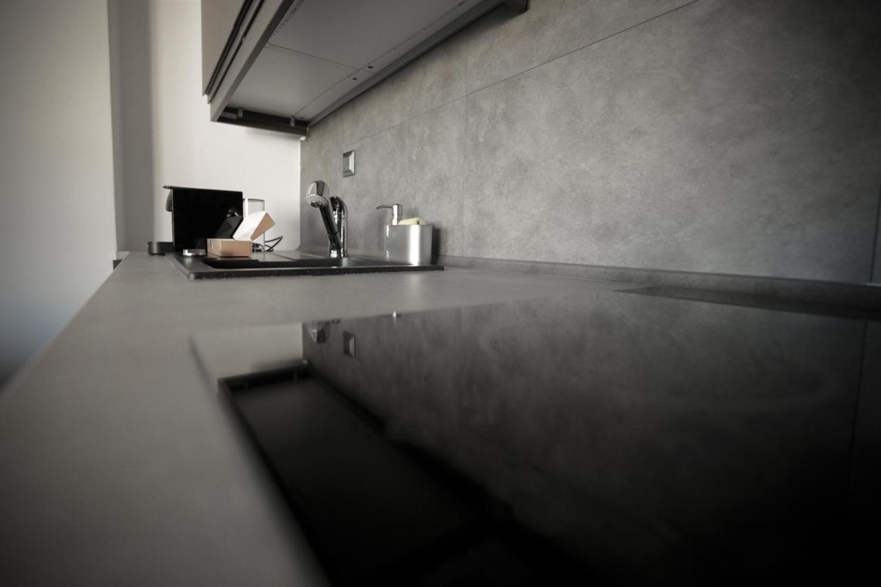 Modern 2 Bedroom Apartment Next To Metro - Marousi Athen Exterior foto