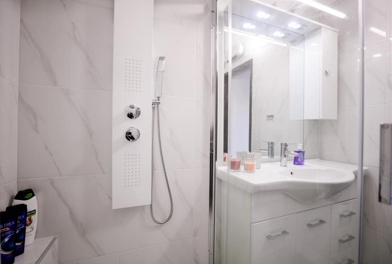 Modern 2 Bedroom Apartment Next To Metro - Marousi Athen Exterior foto